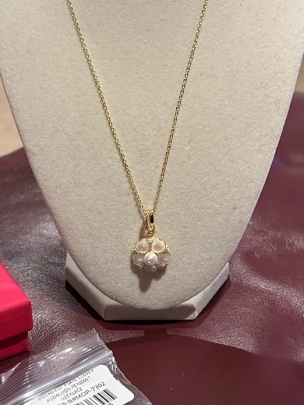 NWT Adina Eden Mother-of-Pearl Clover Medallion Necklace 16-18" Sold Out Online - Picture 3 of 3